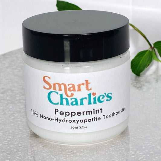 Smart Charlie’s fluoride-free nano-hydroxyapatite toothpaste in peppermint flavor.
Organic remineralizing and whitening toothpaste safe for kids and adults